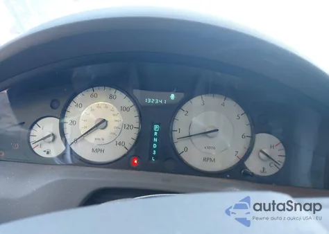 2008 Chrysler 300 Touring z USA, uszkodzony, nr VIN 2C3LA53G48H268495